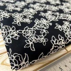 縦100cm×横95cm 刺繍生地　クロ　NO，310