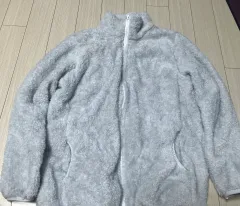 フリース Xám