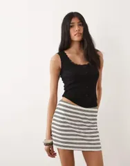 エイソス nữ ボトムChân váy ミニ ASOS DESIGN twist detail mini skort in mono stripe ストライプ