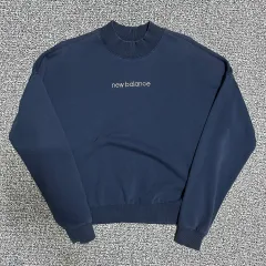 (S) New Balance クロップド スウェット Xanh navy
