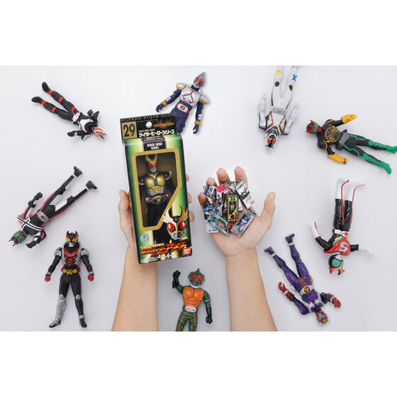 仮面ライダー ソフビパッケージチャーム2＆チョコビスケ…
