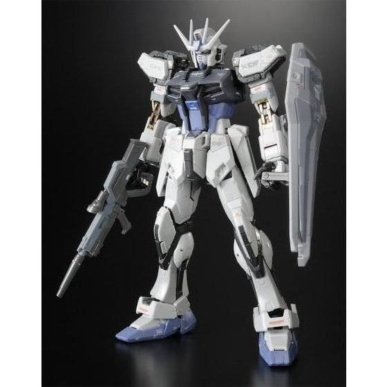 RG 1/144 GAT-X105 Chế độ ngừng hoạt động của Strike Gun [Bán lại] [Giao hàng vào tháng 12 năm 2026] | Bandai cao cấp
