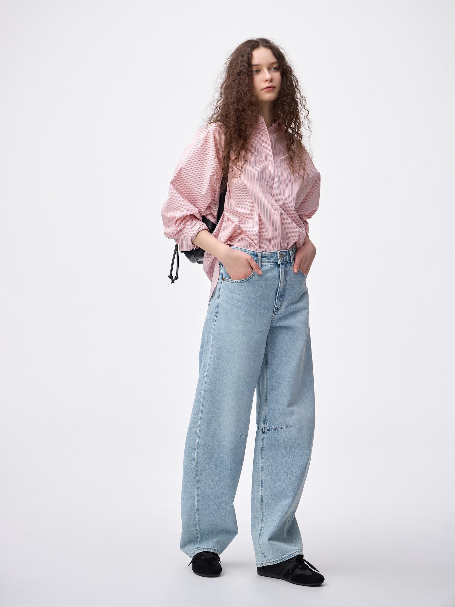 Quần jeans ống thùng A (dài hơn 81,0cm)