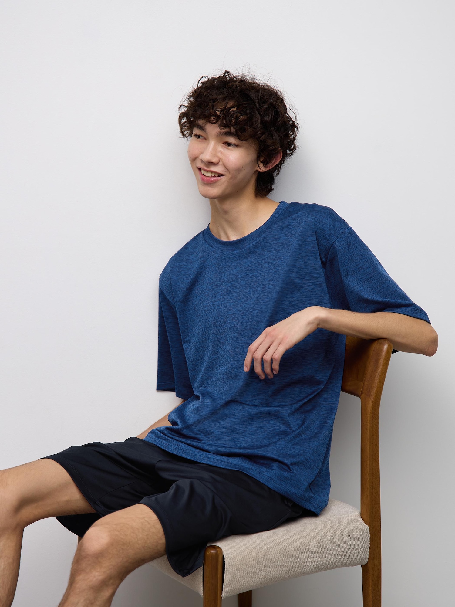 Bộ phòng chờ khô nhanh (tay ngắn & quần short)