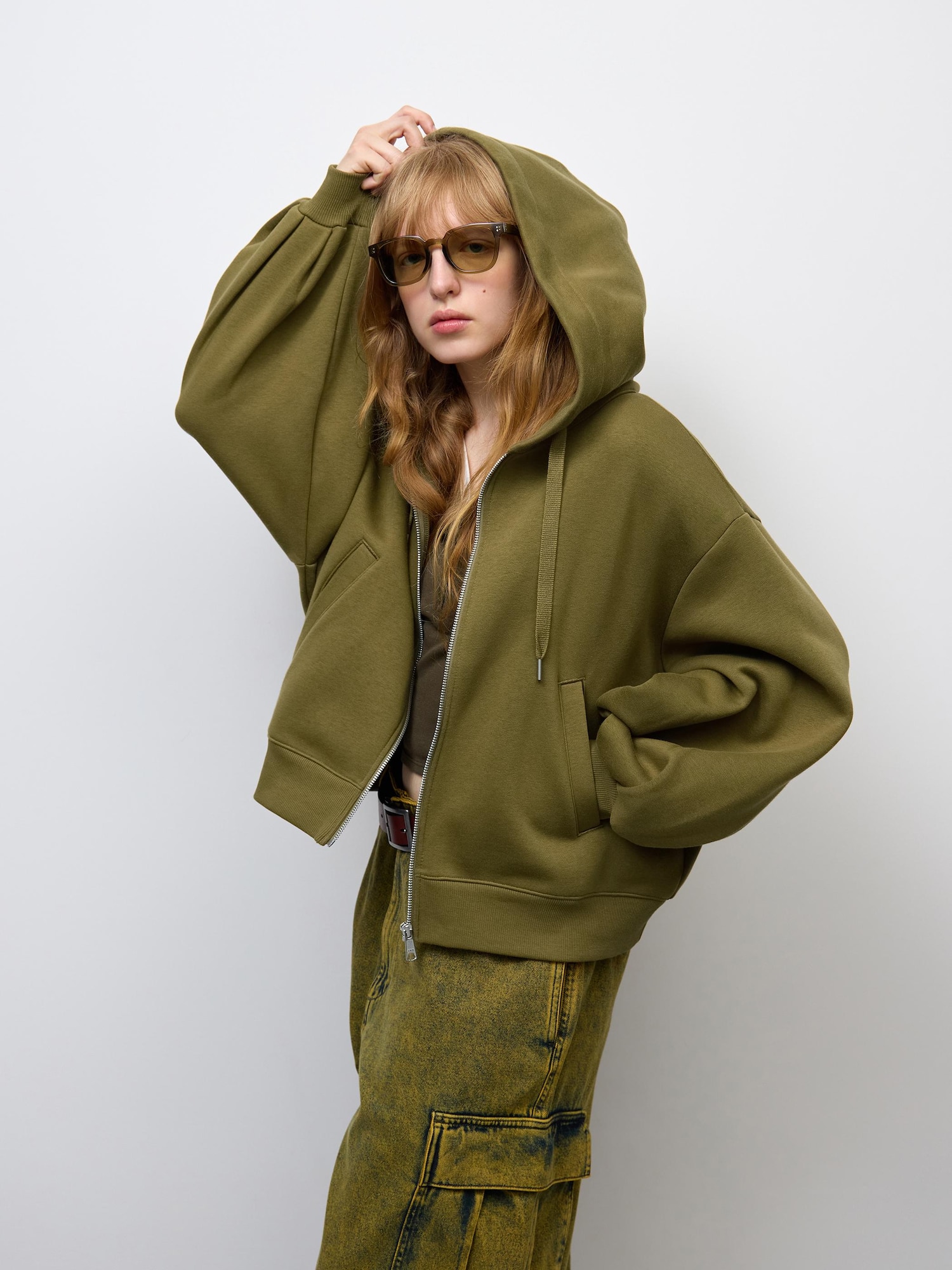 Áo parka có khóa kéo dài tay bằng bóng bay UL (siêu vừa vặn)